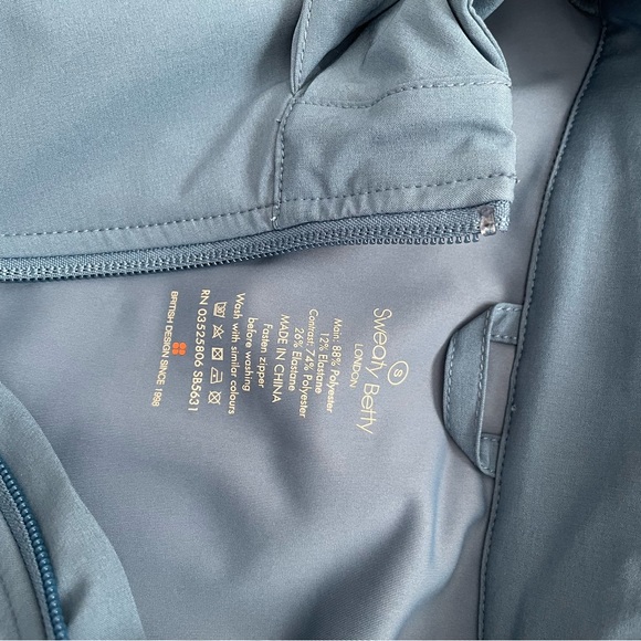 Sweaty Betty Running Jacket Blue - Picture 6 of 10